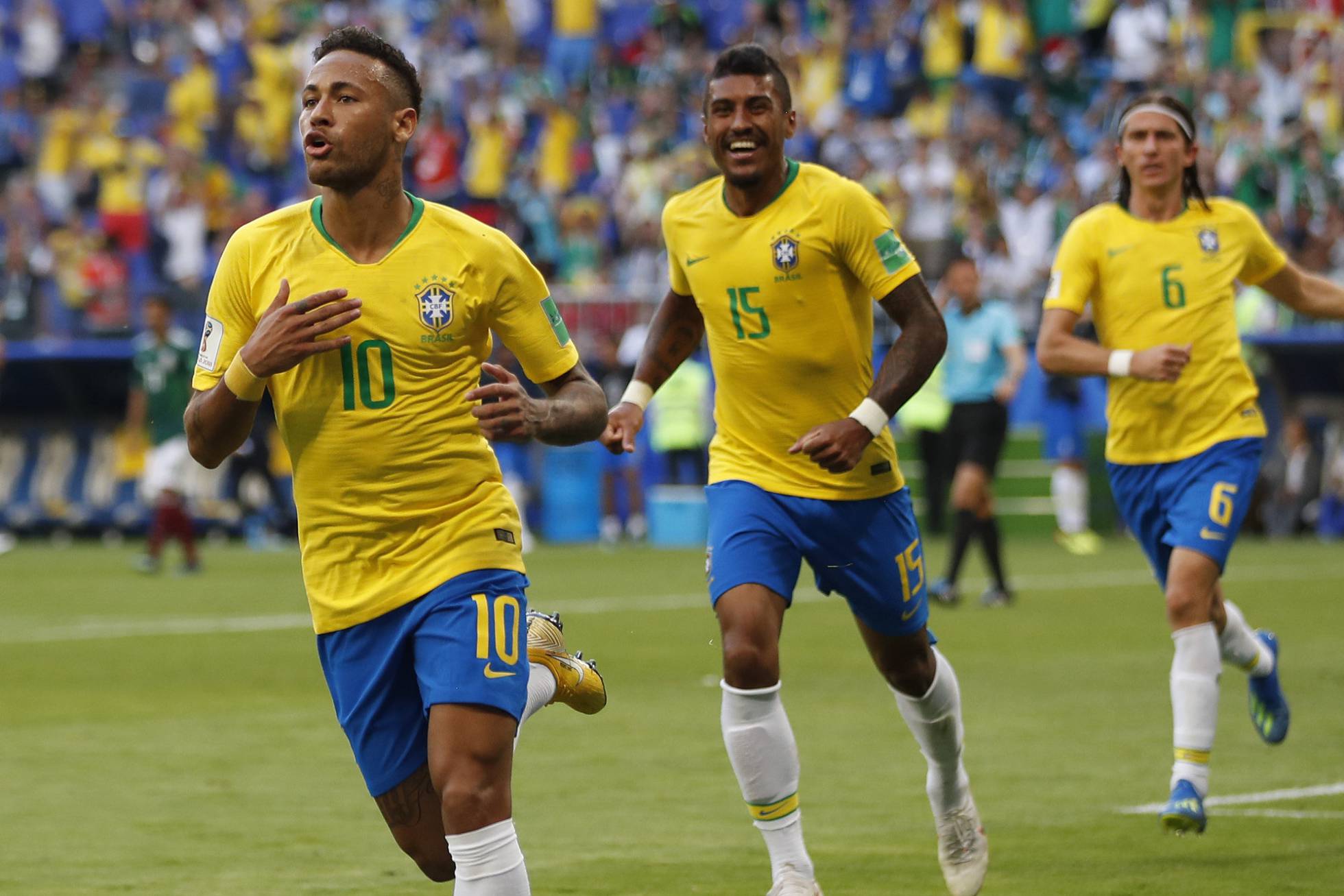 Neymar, Paulinho, Filipe Luís, Brasil, México, Copa do Mundo, Rússia 2018, casal anti-Copa, futebol