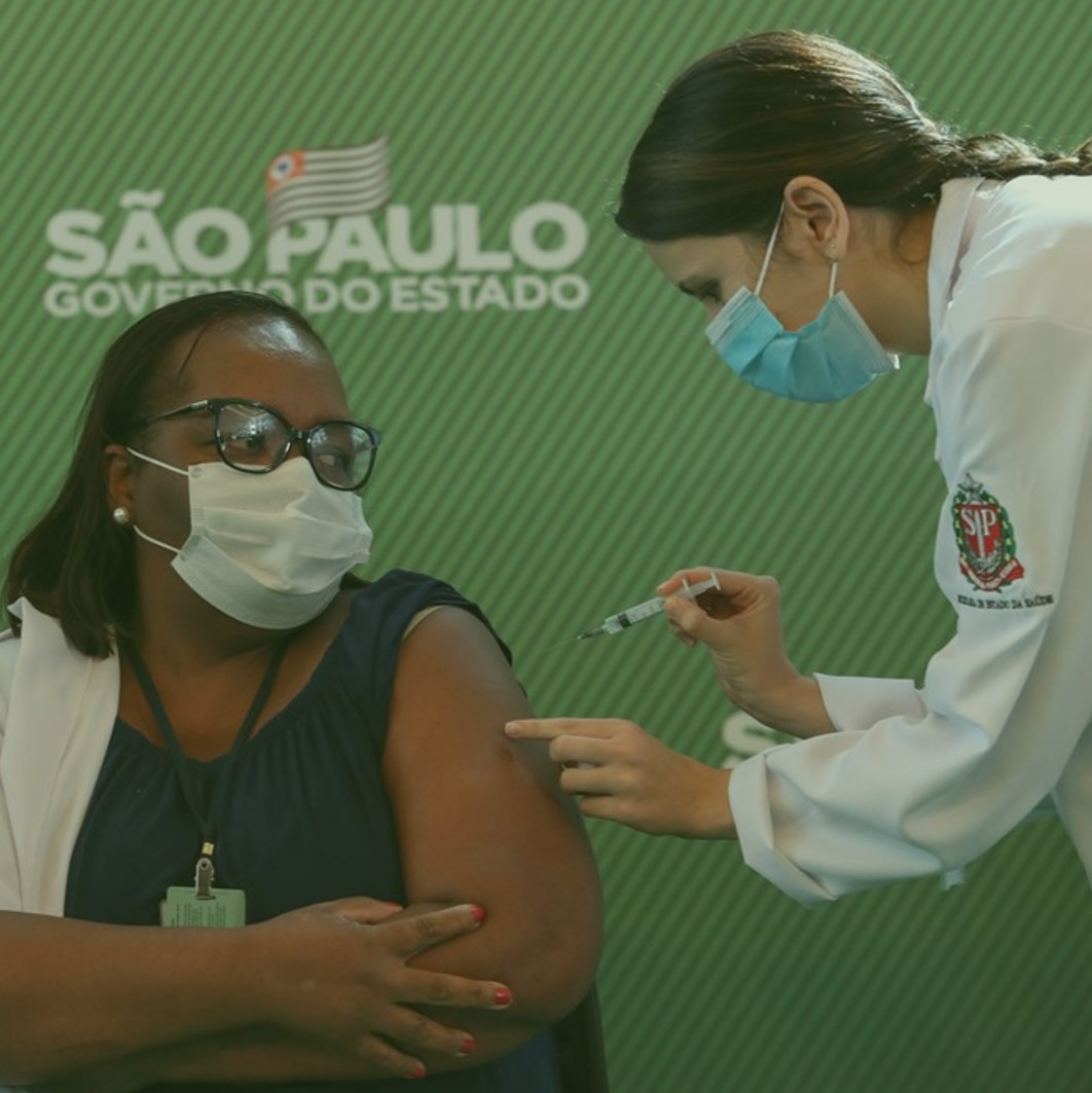 vacinação, vacina, Monica Calazans, hospital, Emilio Ribas, coronavac, São Paulo, Butantan